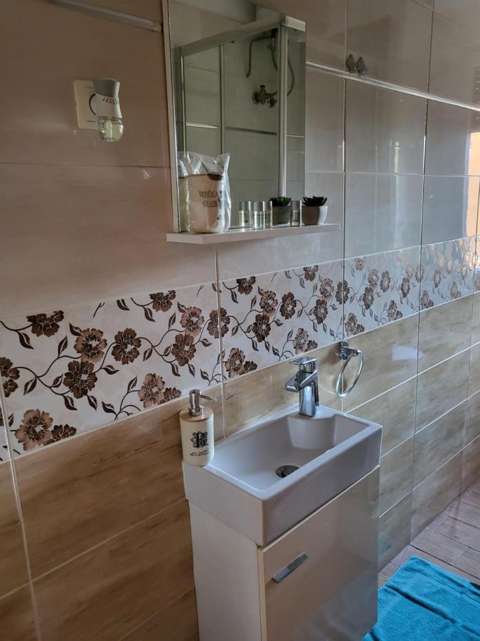 Rijeka Apartment With Free Parking And Large Balcony Exterior foto
